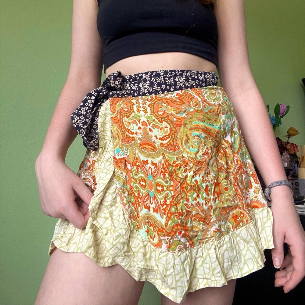 Urban multicolored skirt!